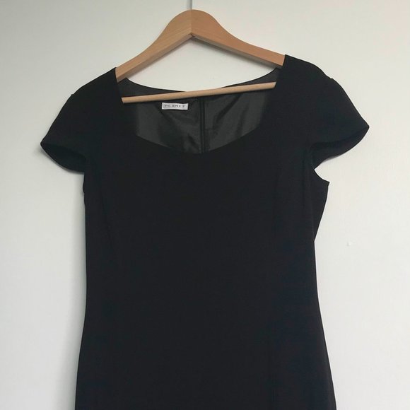 Dresses & Skirts - Vintage 90s Short Sleeve Black Dress